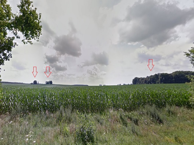 na lewo jak sądzę: Keiser Eiche, obok Eiskeler B., całkiem na prawo ściana parku pałacowego w Klępsku; źródło: google.pl/maps